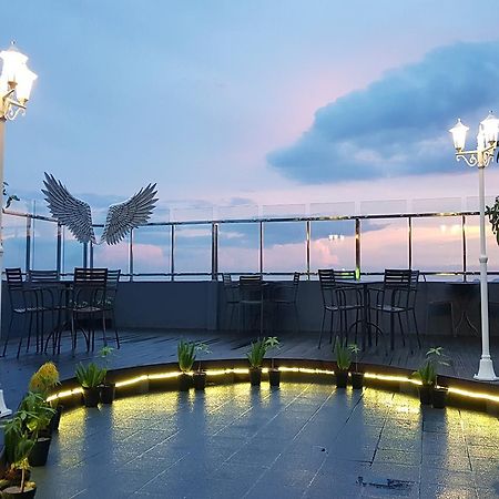 Aston Lampung City Hotel Бандар-Лампунг Екстер'єр фото