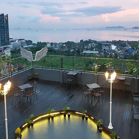 Aston Lampung City Hotel Бандар-Лампунг Екстер'єр фото